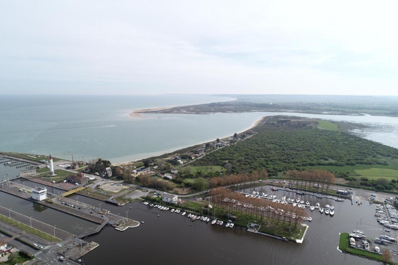 Hotel-Restaurant Le Normandie Luc-sur-Mer Dış mekan fotoğraf